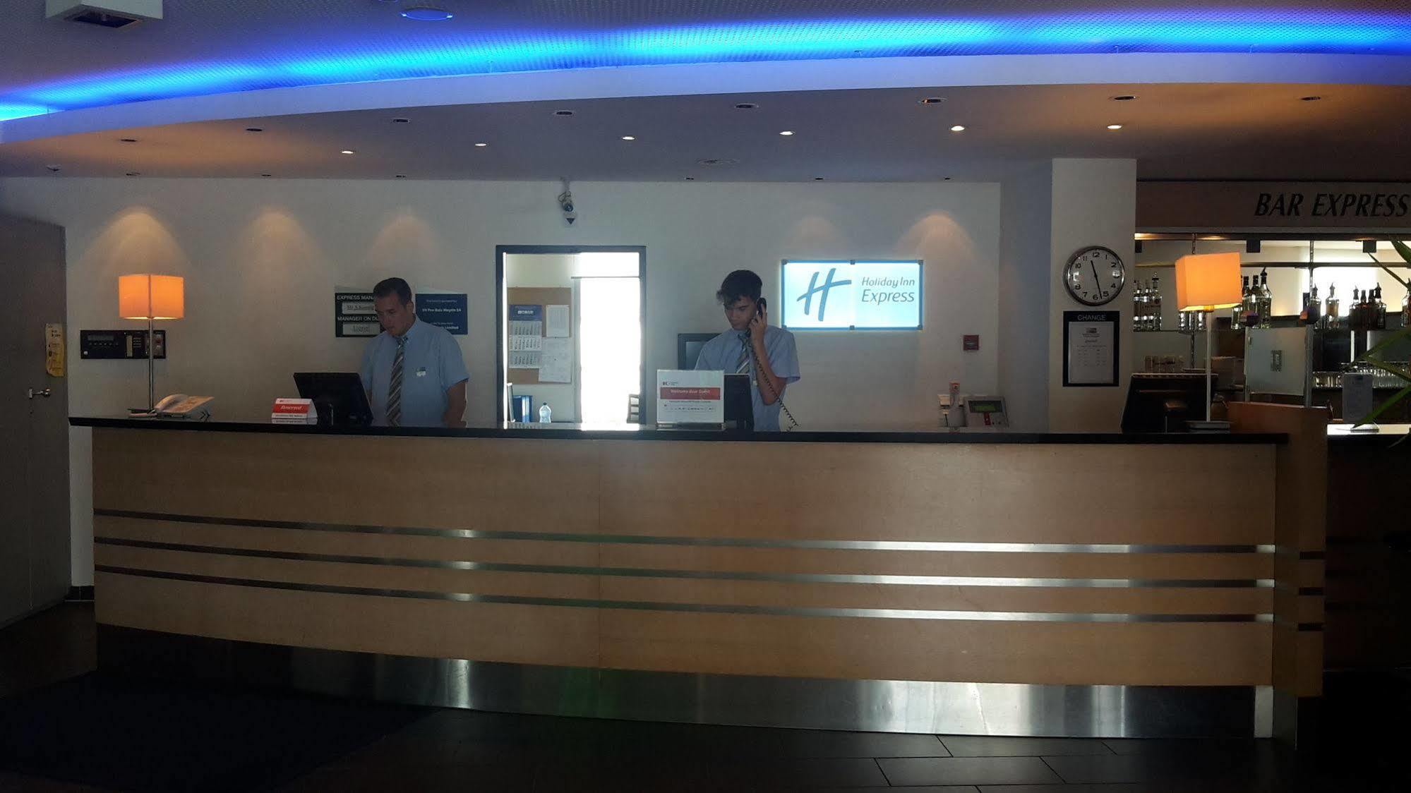 Holiday Inn Express Geneva Airport, An Ihg Hotel Luaran gambar
